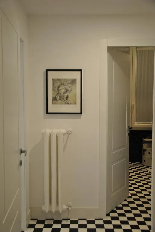 App Leoncino Design Apartment In Rome